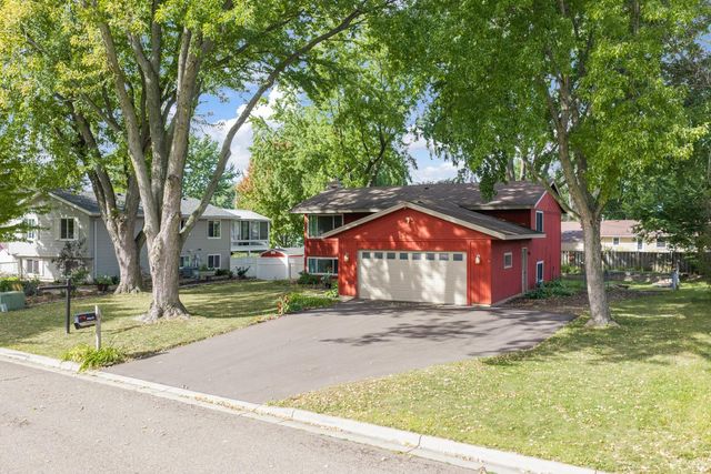 20615 207th Court W, Lakeville, MN 55044