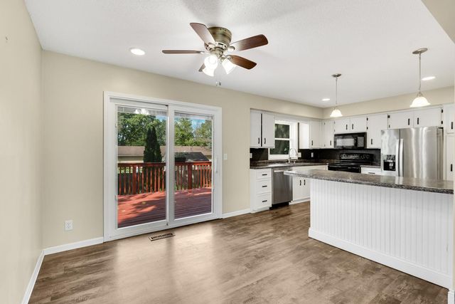 20615 207th Court W, Lakeville, MN 55044