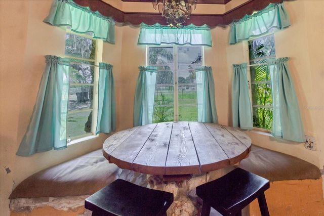 12115 S US HWY 41, Gibsonton, FL 33534