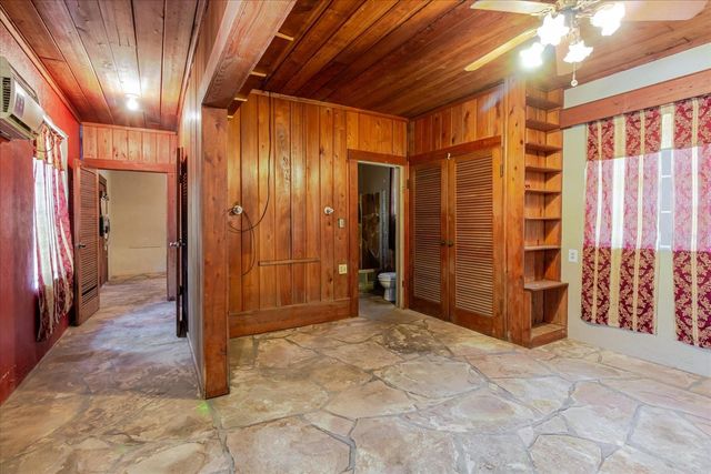 12115 S US HWY 41, Gibsonton, FL 33534