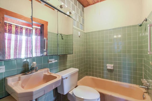 12115 S US HWY 41, Gibsonton, FL 33534