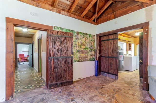 12115 S US HWY 41, Gibsonton, FL 33534