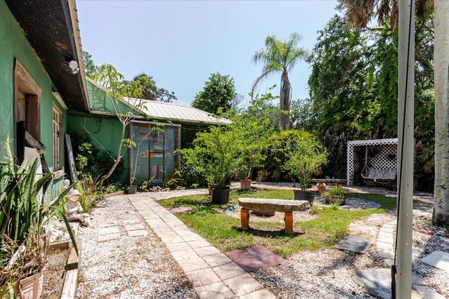 12115 S US HWY 41, Gibsonton, FL 33534