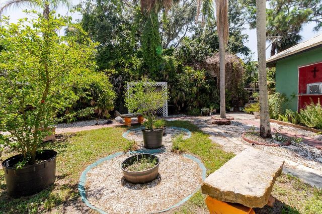 12115 S US HWY 41, Gibsonton, FL 33534