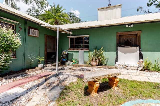 12115 S US HWY 41, Gibsonton, FL 33534