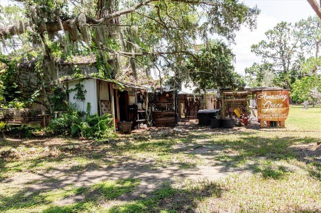 12115 S US HWY 41, Gibsonton, FL 33534