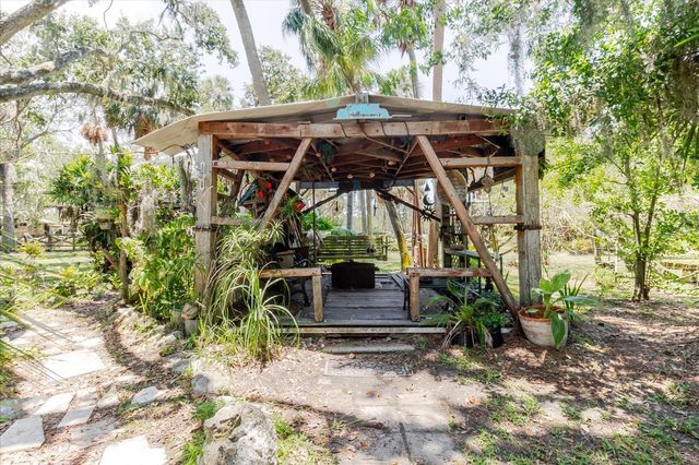 12115 S US HWY 41, Gibsonton, FL 33534