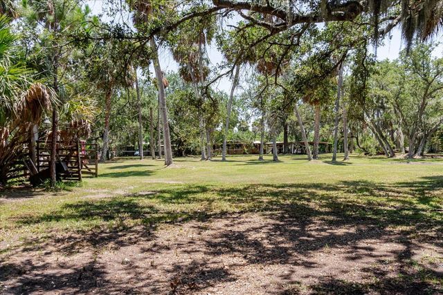 12115 S US HWY 41, Gibsonton, FL 33534