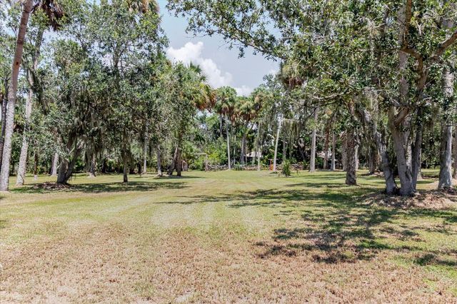 12115 S US HWY 41, Gibsonton, FL 33534