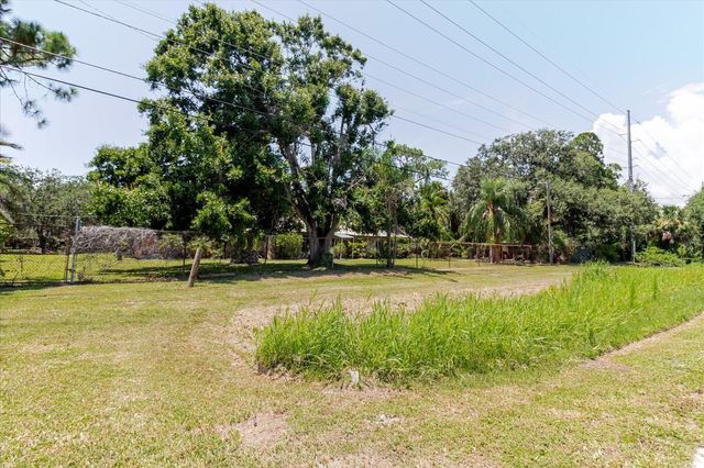 12115 S US HWY 41, Gibsonton, FL 33534
