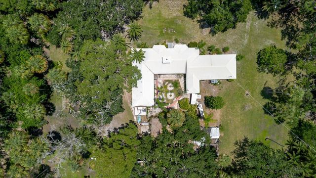 12115 S US HWY 41, Gibsonton, FL 33534