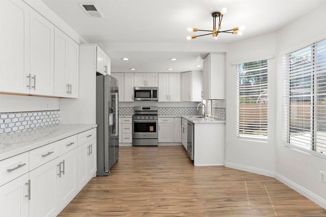 512 Avenida Blanco, San Marcos, CA 92069