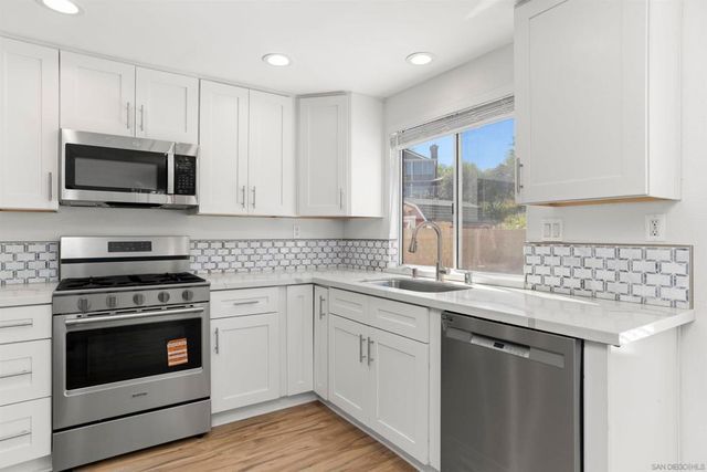 512 Avenida Blanco, San Marcos, CA 92069