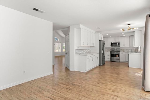 512 Avenida Blanco, San Marcos, CA 92069