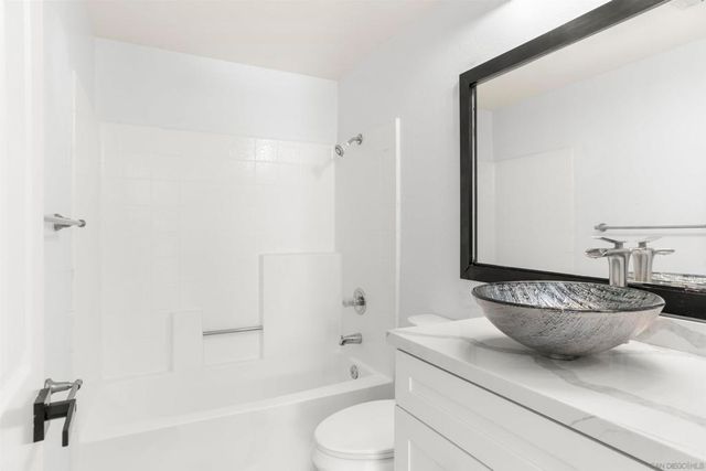 512 Avenida Blanco, San Marcos, CA 92069