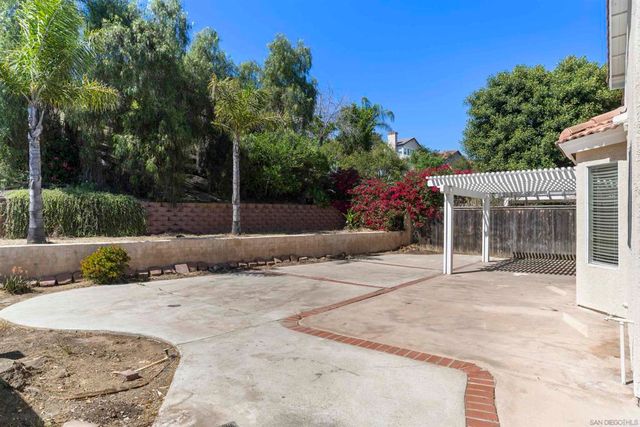 512 Avenida Blanco, San Marcos, CA 92069