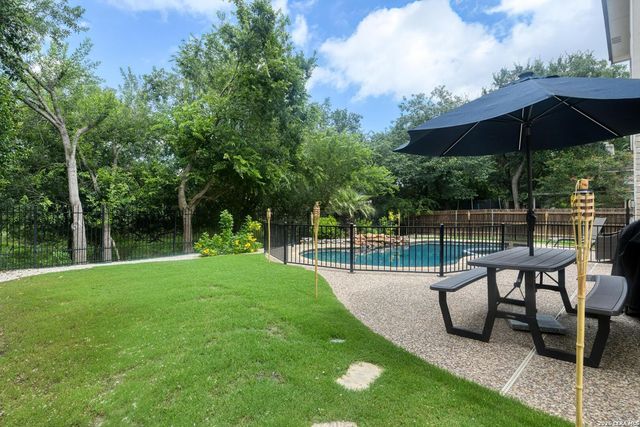 2451 OAKLINE DR, San Antonio, TX 78232