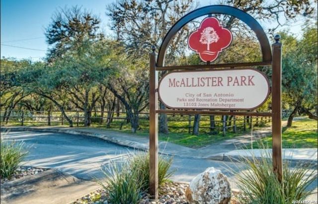 2451 OAKLINE DR, San Antonio, TX 78232