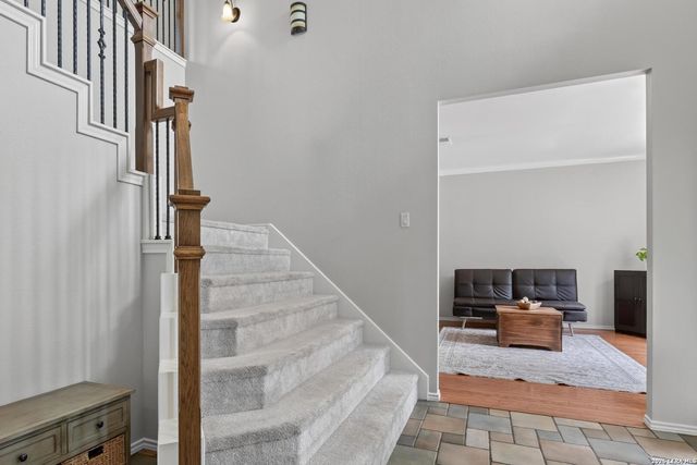 2451 OAKLINE DR, San Antonio, TX 78232