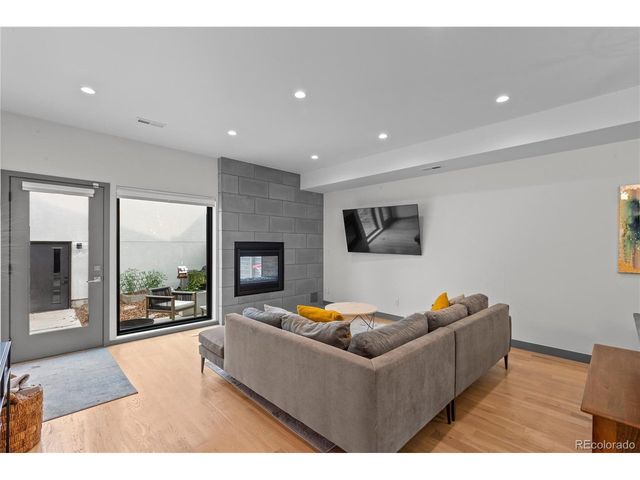 1654 Utica St, Denver, CO 80204