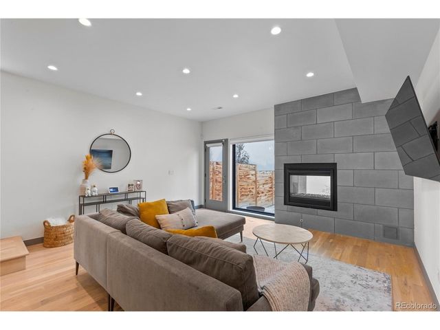 1654 Utica St, Denver, CO 80204