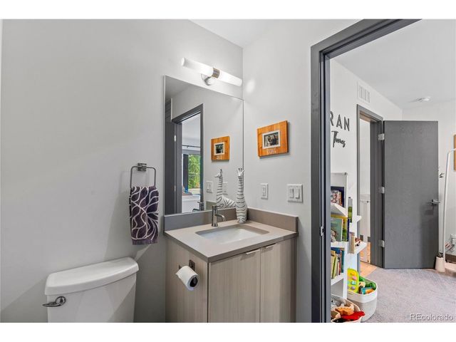 1654 Utica St, Denver, CO 80204
