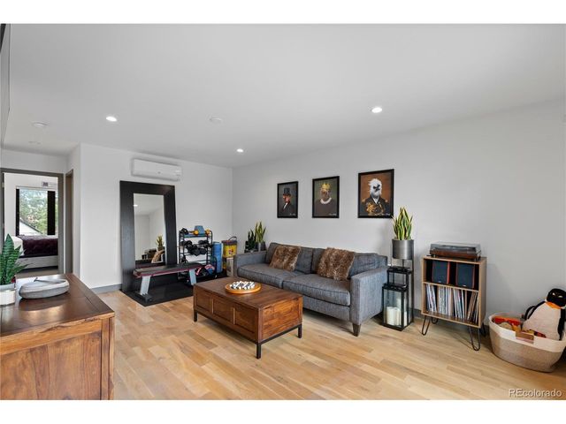 1654 Utica St, Denver, CO 80204