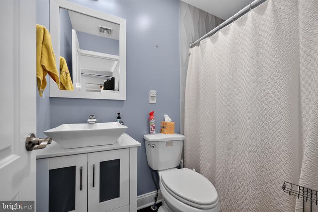 60 PINE NEEDLE RD, Levittown, PA 19056