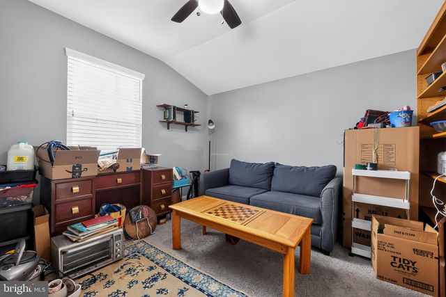 60 PINE NEEDLE RD, Levittown, PA 19056