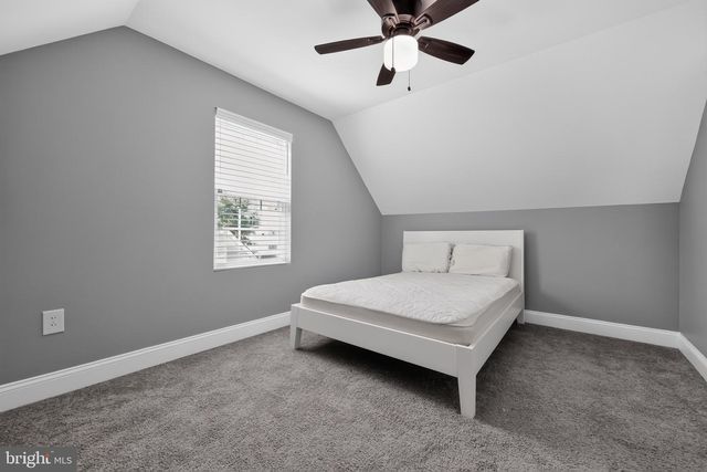 60 PINE NEEDLE RD, Levittown, PA 19056