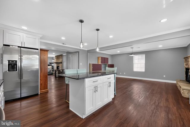 60 PINE NEEDLE RD, Levittown, PA 19056