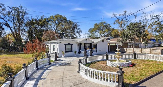 2132 W BIRD STREET, Tampa, FL 33604