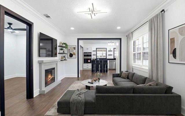 2132 W BIRD STREET, Tampa, FL 33604