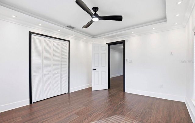 2132 W BIRD STREET, Tampa, FL 33604