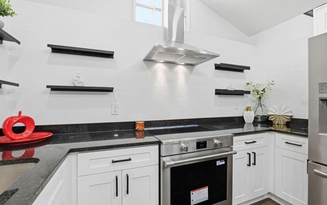 2132 W BIRD STREET, Tampa, FL 33604