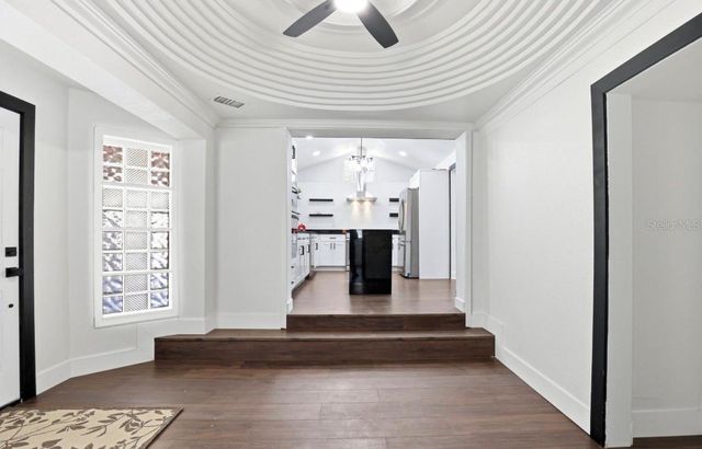 2132 W BIRD STREET, Tampa, FL 33604