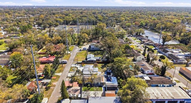 2132 W BIRD STREET, Tampa, FL 33604