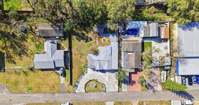 2132 W BIRD STREET, Tampa, FL 33604