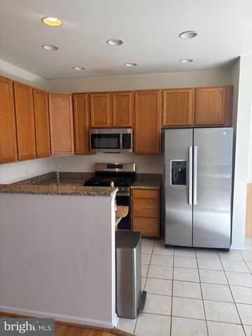 1225 WILD HAWTHORN WAY, Reston, VA 20194