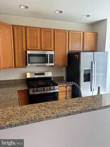 1225 WILD HAWTHORN WAY, Reston, VA 20194