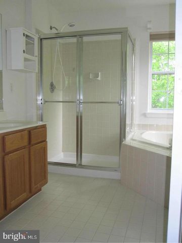 1225 WILD HAWTHORN WAY, Reston, VA 20194