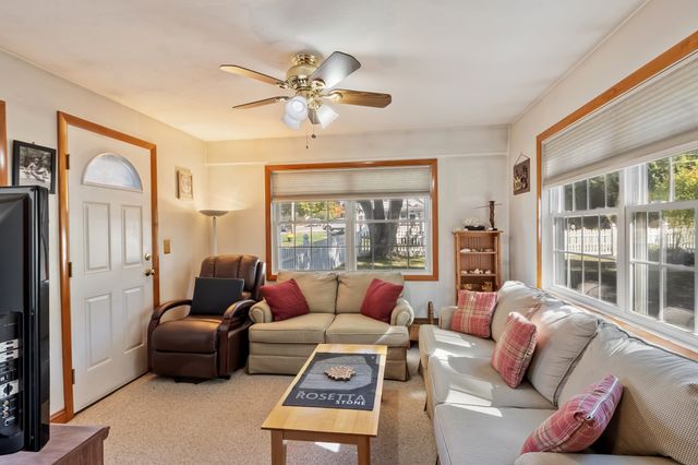 54 River St, Billerica, MA 01821