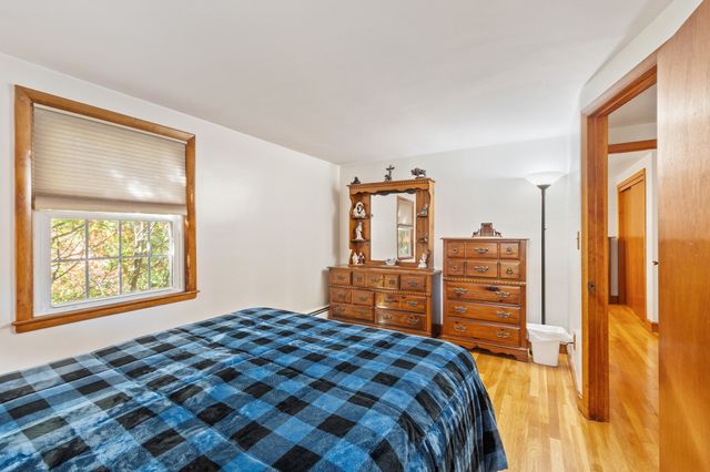 54 River St, Billerica, MA 01821