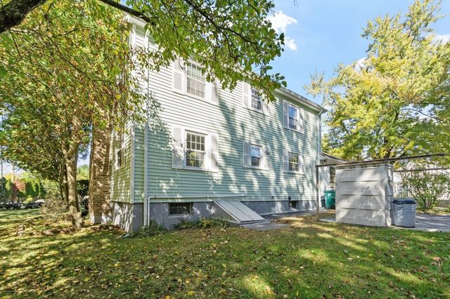 54 River St, Billerica, MA 01821