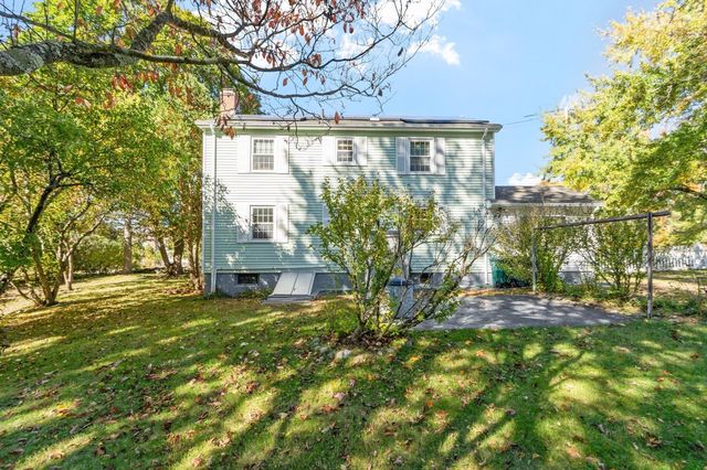 54 River St, Billerica, MA 01821