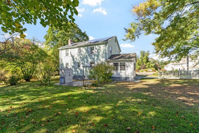 54 River St, Billerica, MA 01821