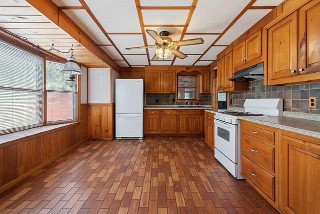 5 Pemi Shores Condo Rd # A, New Hampton, NH 03256