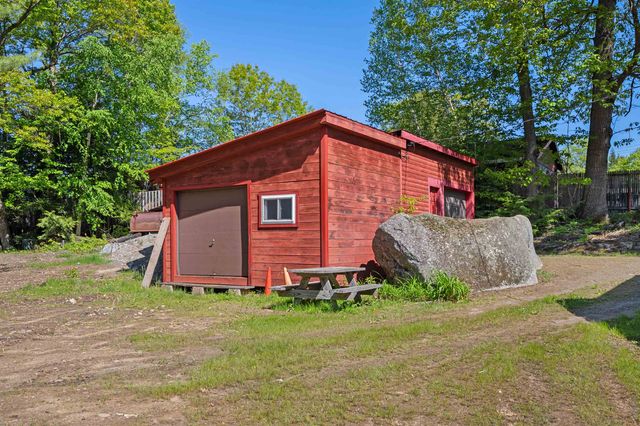 5 Pemi Shores Condo Rd # A, New Hampton, NH 03256