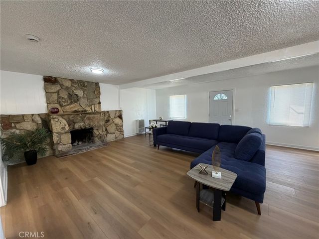 5142 S 4th Avenue, Los Angeles, CA 90043