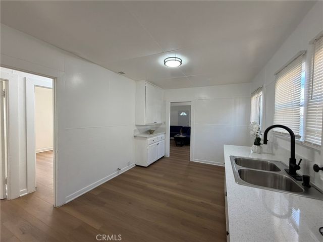 5142 S 4th Avenue, Los Angeles, CA 90043